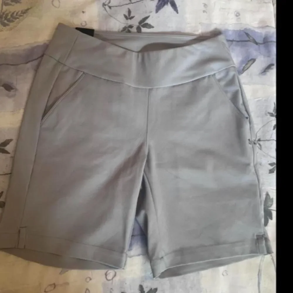 Under-armour Men's Grey and Cream Shorts